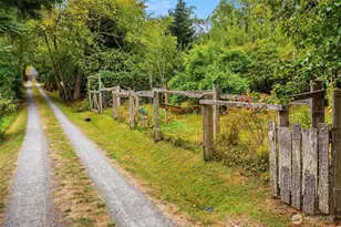 10607 SW 112th St, Vashon, WA 98070 - Photo 39