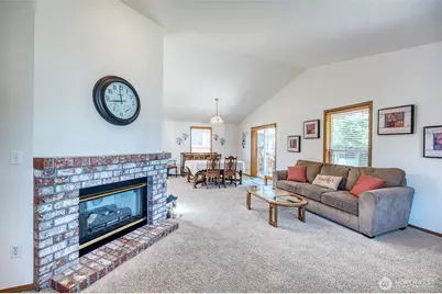 10224 189th Street Ct E, Puyallup, WA 98374 - Photo 3
