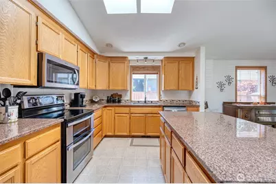 10224 189th Street Ct E, Puyallup, WA 98374 - Photo 5