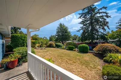 922 NE 150th Street, Shoreline, WA 98155 - Photo 3