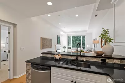 1709 134th Avenue SE #22, Bellevue, WA 98005 - Photo 13
