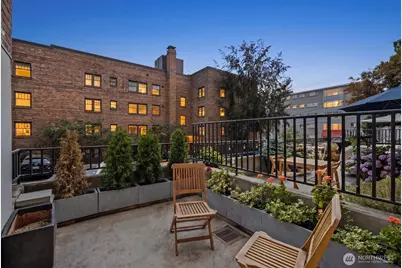 1 Ward Street #3, Seattle, WA 98109 - Photo 9
