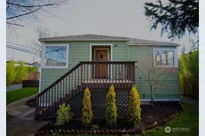 9202 17th Avenue SW, Seattle, WA 98106 - Photo 1