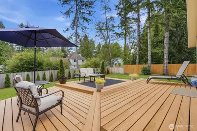 240 E Channel Drive, Allyn, WA 98524 - Photo 3