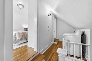 626 W Emerson St, Seattle, WA 98119 - Photo 23