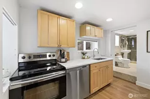 626 W Emerson St, Seattle, WA 98119 - Photo 19