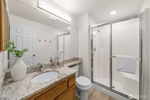 8615 139th Ave NE, Redmond, WA 98052 - Photo 7