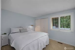 1801 Evergreen Park Ct SW, Olympia, WA 98502 - Photo 13