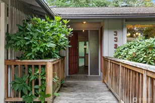 3322 102nd Ave NE, Bellevue, WA 98004 - Photo 3