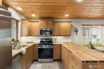 621 Sunflower Lane, Bellingham, WA 98226 - Photo 9