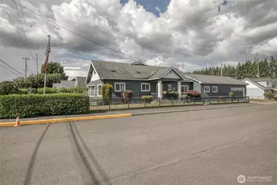 218 B Street, Cosmopolis, WA 98537 - Photo 3