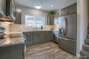 218 B St, Cosmopolis, WA 98537 - Photo 9