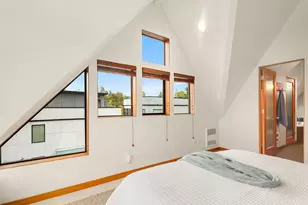 2423 N 75th St, Seattle, WA 98103 - Photo 25