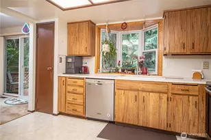 187 NW Bridle Ridge Pl, Bremerton, WA 98311 - Photo 9