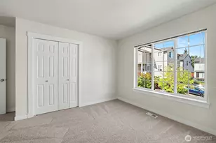 2021 NE 25th Pl, Renton, WA 98056 - Photo 33
