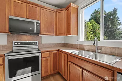 2021 NE 25th Place, Renton, WA 98056 - Photo 13