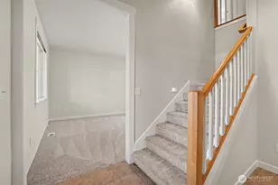 2021 NE 25th Pl, Renton, WA 98056 - Photo 3