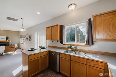 7037 Whistle Lane NE, Bremerton, WA 98311 - Photo 17