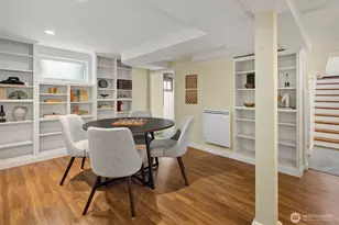 863 E Gwinn Pl, Seattle, WA 98102 - Photo 23