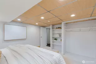 1557 Thorndyke Ave W, Seattle, WA 98199 - Photo 33