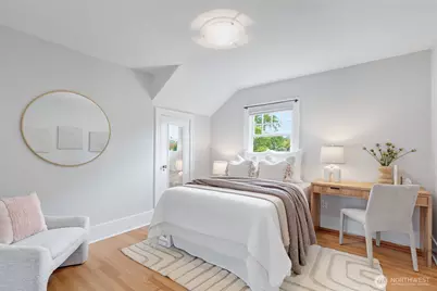 1557 Thorndyke Avenue W, Seattle, WA 98199 - Photo 23