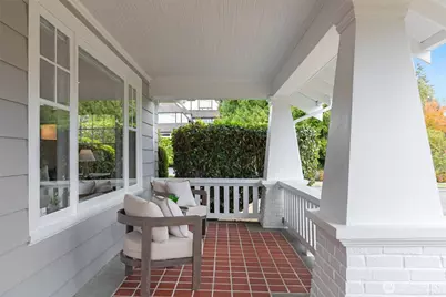 1557 Thorndyke Avenue W, Seattle, WA 98199 - Photo 3