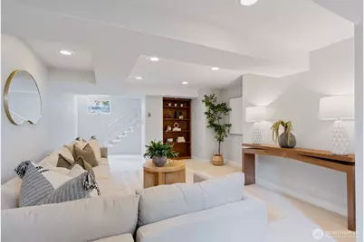 1557 Thorndyke Avenue W, Seattle, WA 98199 - Photo 31