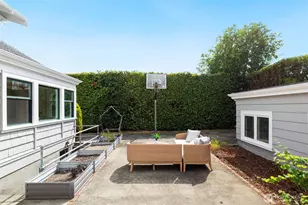 1557 Thorndyke Ave W, Seattle, WA 98199 - Photo 35