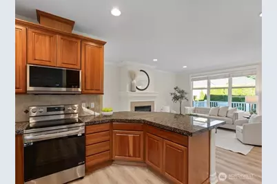 24515 NE Vine Maple Way, Redmond, WA 98053 - Photo 5