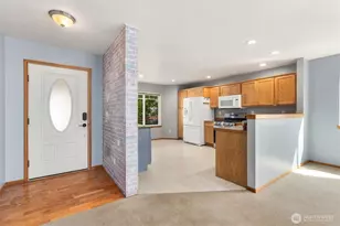 1068 Homestead Dr, Burlington, WA 98233 - Photo 5