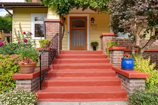 3234 NW 69th St, Seattle, WA 98117 - Photo 3