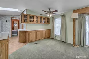 10718 63rd St E, Puyallup, WA 98372 - Photo 9