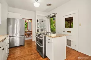 6827 28th Ave NE, Seattle, WA 98115 - Photo 9