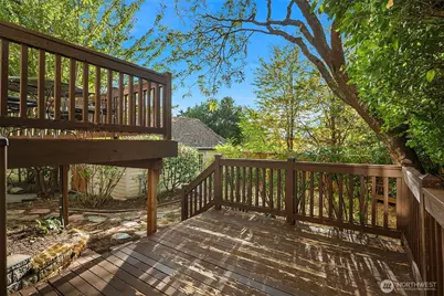6827 28th Avenue NE, Seattle, WA 98115 - Photo 27