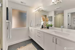12069 Lakeside Pl NE, Seattle, WA 98125 - Photo 19