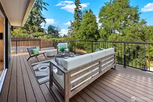 12069 Lakeside Pl NE, Seattle, WA 98125 - Photo 9