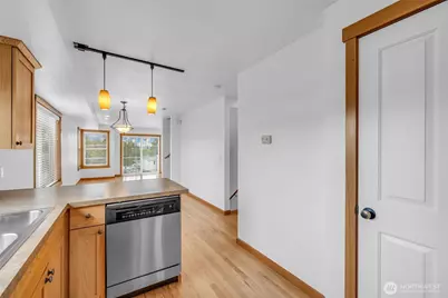 6331 42nd Avenue SW #A, Seattle, WA 98136 - Photo 11