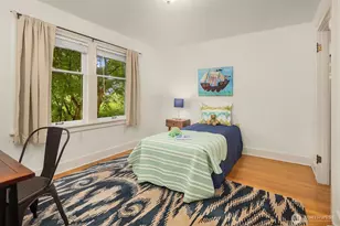 2609 Queen Anne Ave N, Seattle, WA 98109 - Photo 15