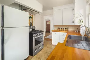 2609 Queen Anne Ave N, Seattle, WA 98109 - Photo 11