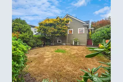 2609 Queen Anne Avenue N, Seattle, WA 98109 - Photo 23