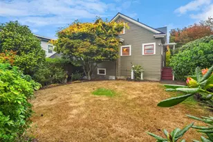 2609 Queen Anne Ave N, Seattle, WA 98109 - Photo 23