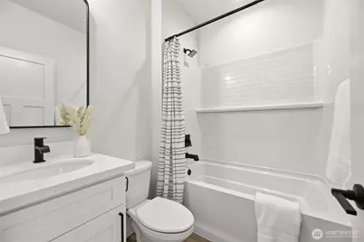 2018 Oakes Avenue #C, Everett, WA 98201 - Photo 11