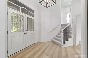 19204 SE 25th St, Sammamish, WA 98075 - Photo 3