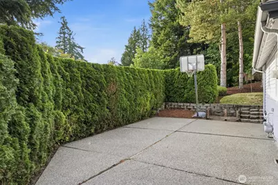 19204 SE 25th Street, Sammamish, WA 98075 - Photo 35