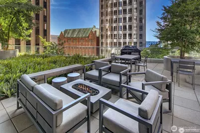 909 5th Avenue #402, Seattle, WA 98164 - Photo 17