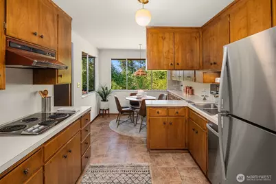 5203 111th Avenue NE, Kirkland, WA 98033 - Photo 15