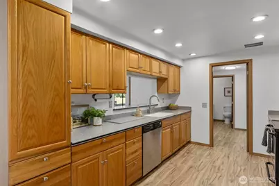 7303 103rd Street E, Puyallup, WA 98373 - Photo 11