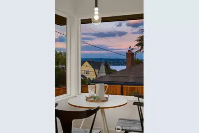 3405 E Pine Street, Seattle, WA 98122 - Photo 15