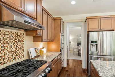 10711 Elliston Way NE, Redmond, WA 98053 - Photo 11