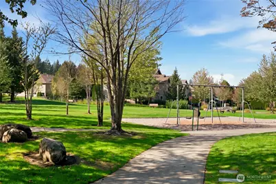 10711 Elliston Way NE, Redmond, WA 98053 - Photo 37